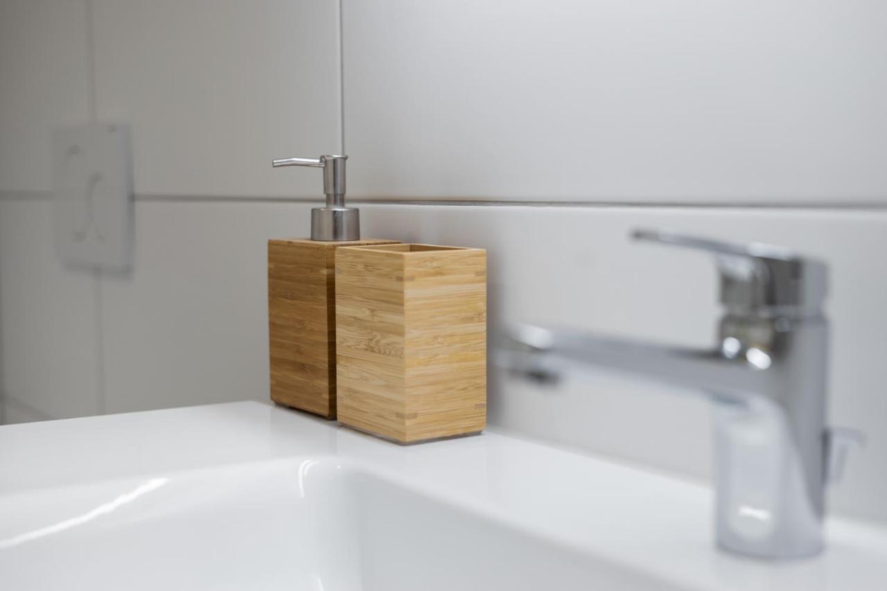 The R Apartment Zugerberg - Ev Wallbox - Terrasse 젤로드스윌 외부 사진